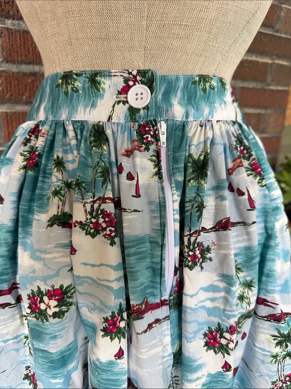Hell Bunny Nissi 50”s retro aqua tropical cotton print skirt/pockets. Sz Small - Picture 7 of 12